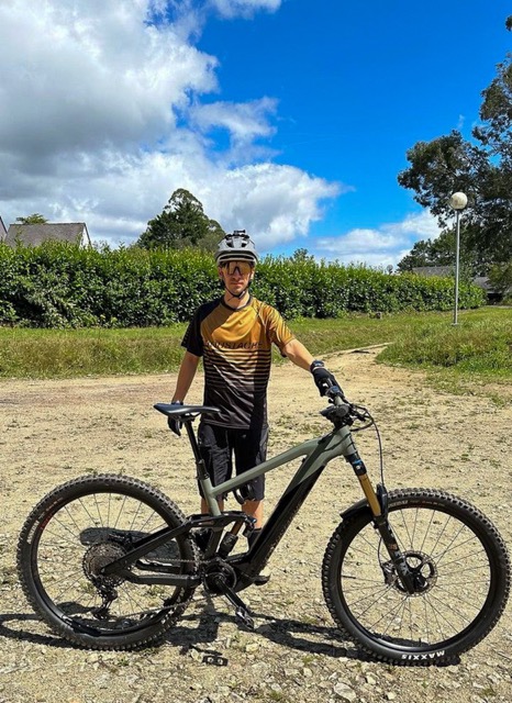 Morgan-VTT-Moustache-Portrait